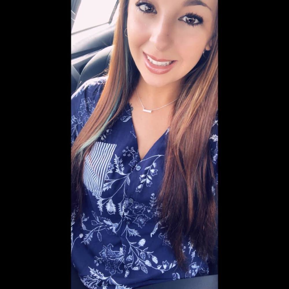 Meet your Posher, Danielle